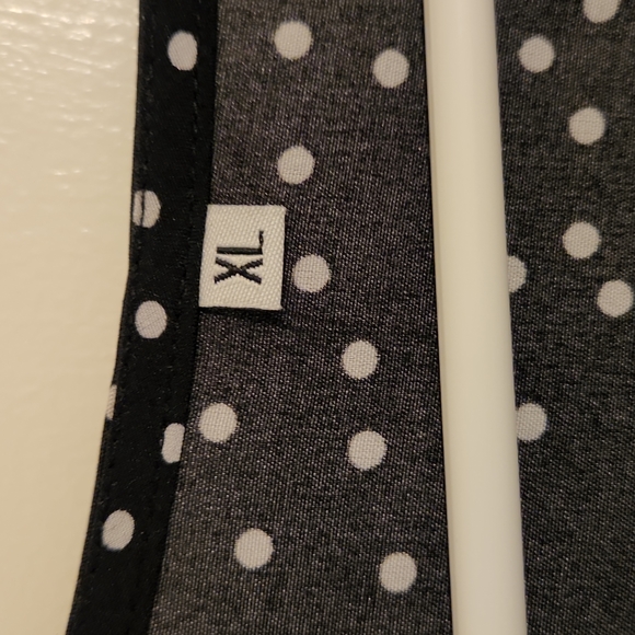 Black V-Neck Mini Dress - Picture 3 of 3